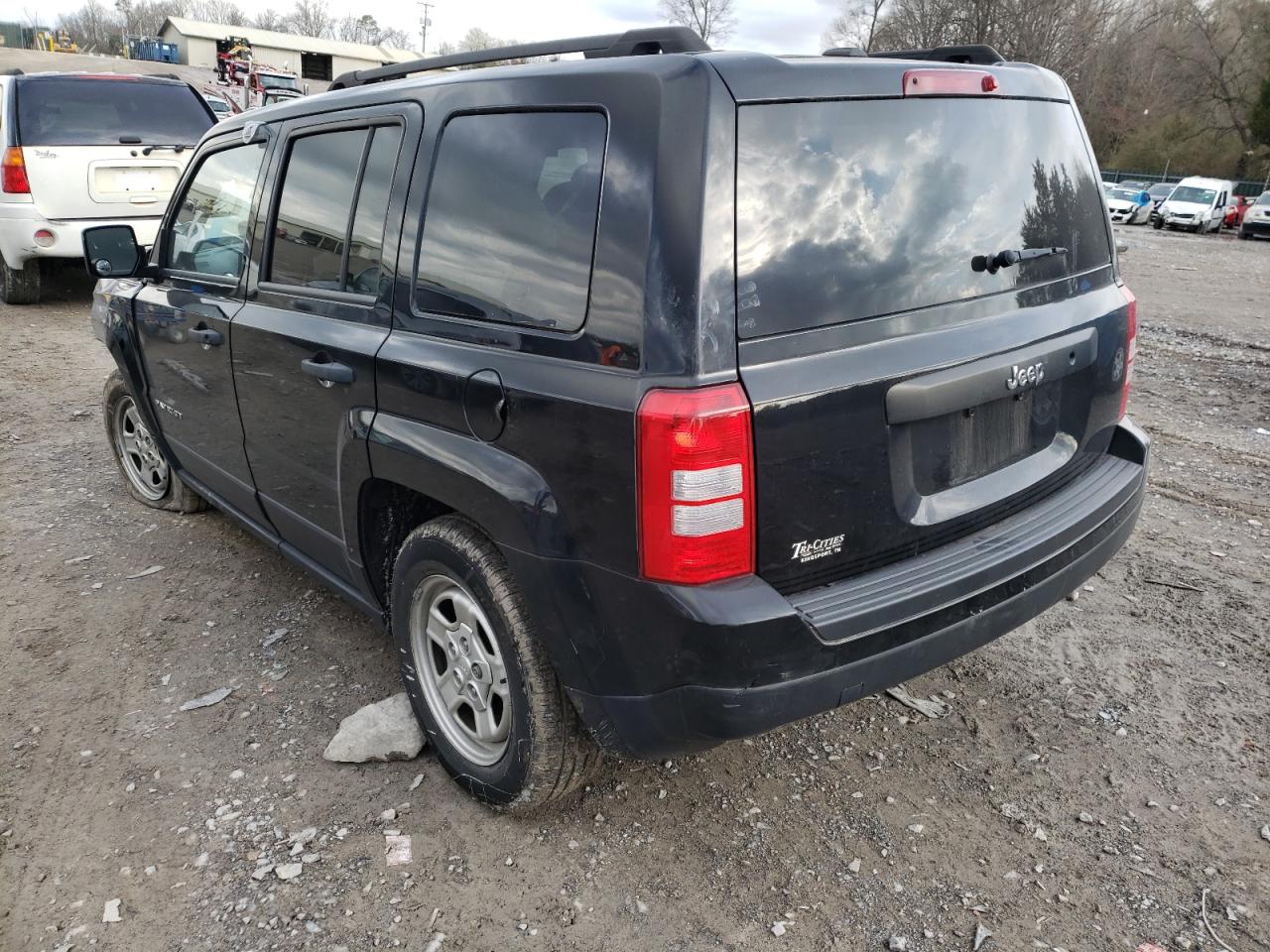 Photo 3 from auction – 2017 JEEP PATRIOT SP with VIN 1C4NJPBA9HD211588