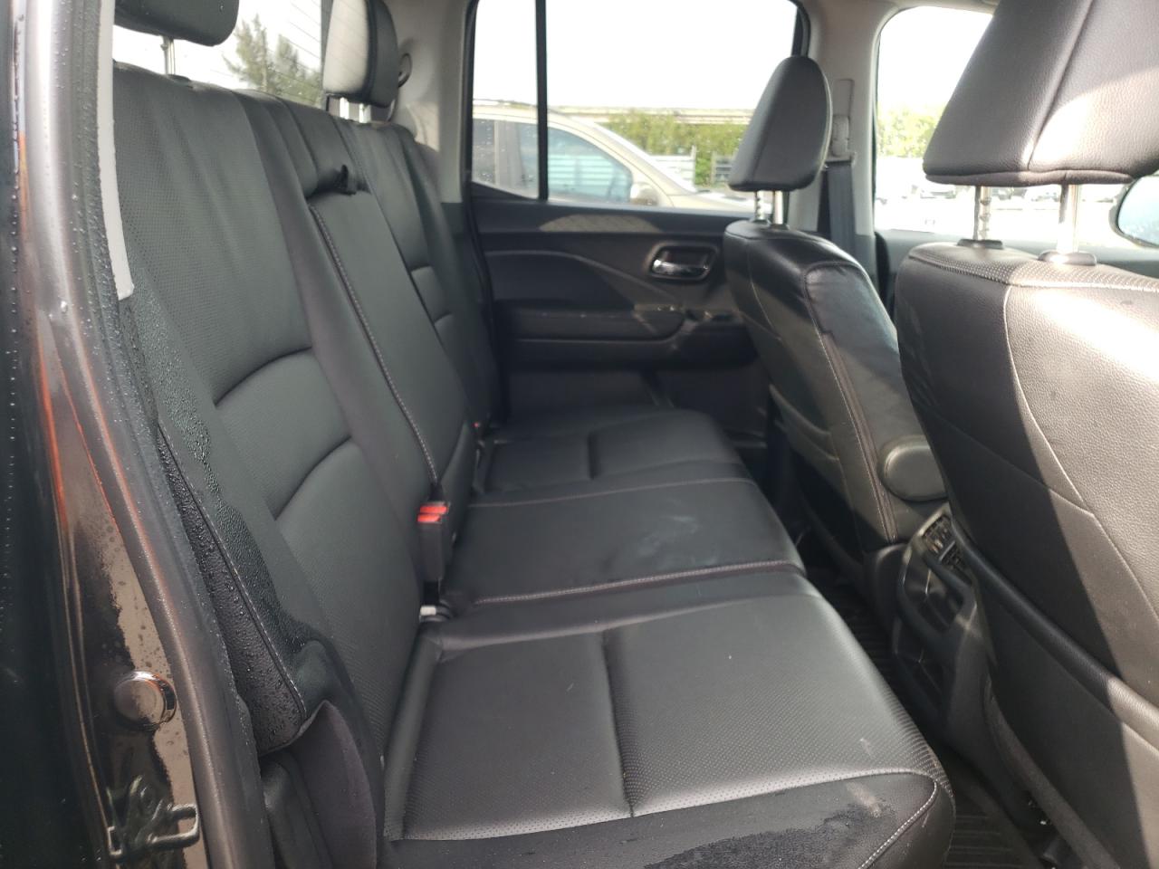 Photo 6 from auction – 2019 HONDA RIDGELINE with VIN 5FPYK3F12KB049307
