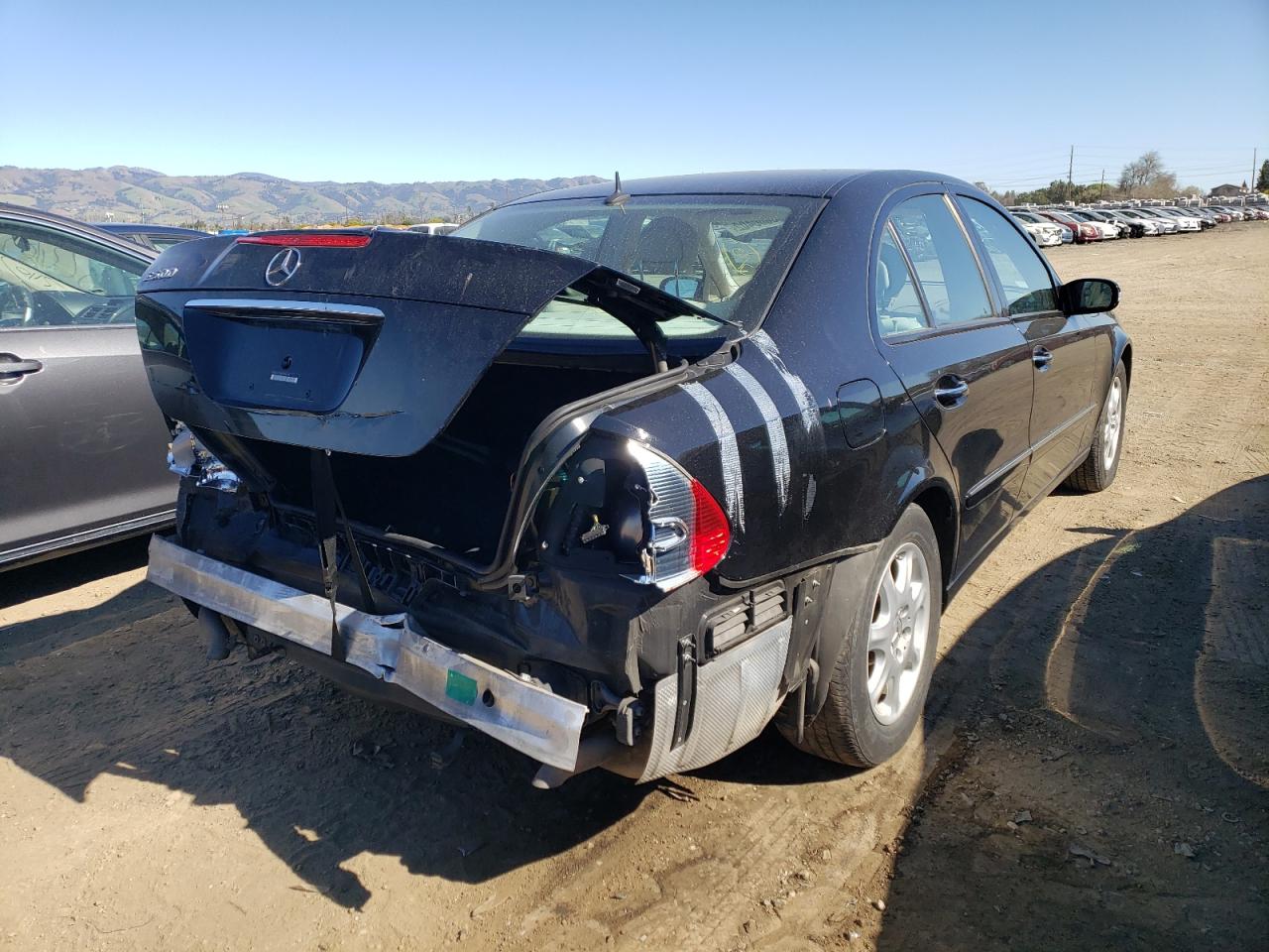 Photo 4 from auction – 2004 MERCEDES-BENZ E 500 with VIN WDBUF70J44A574164