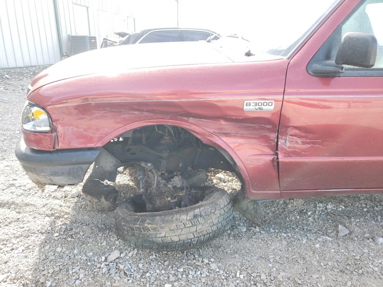 Photo 9 from auction – 2000 MAZDA B3000 with VIN 4F4YR12V6YTM16661