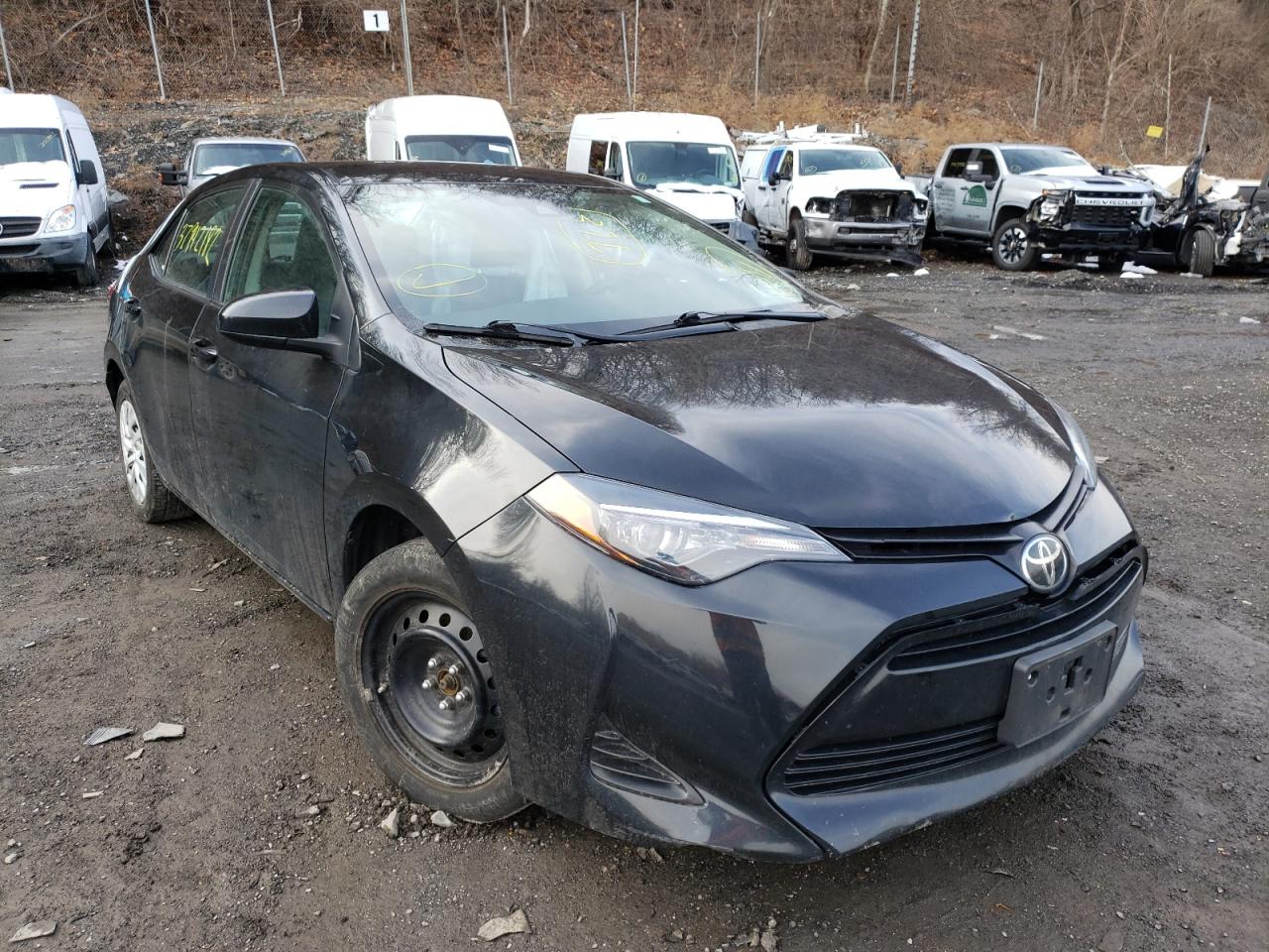 TOYOTA COROLLA L 2019 with VIN 5YFBURHE8KP897787 - Photo from auction