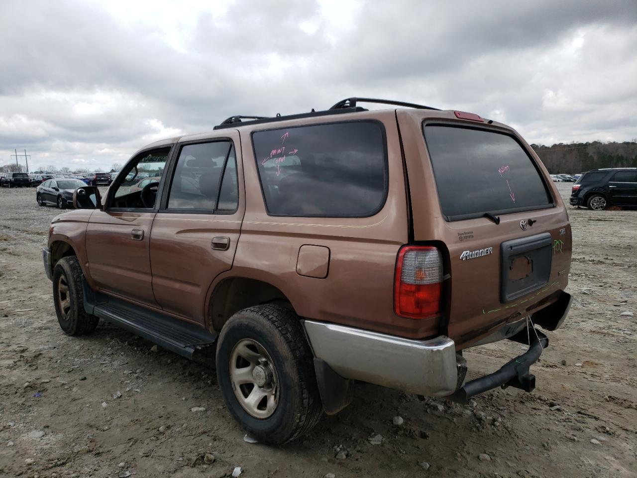 Photo 3 from auction – 1999 TOYOTA 4RUNNER SR with VIN JT3GN86R6X0097417