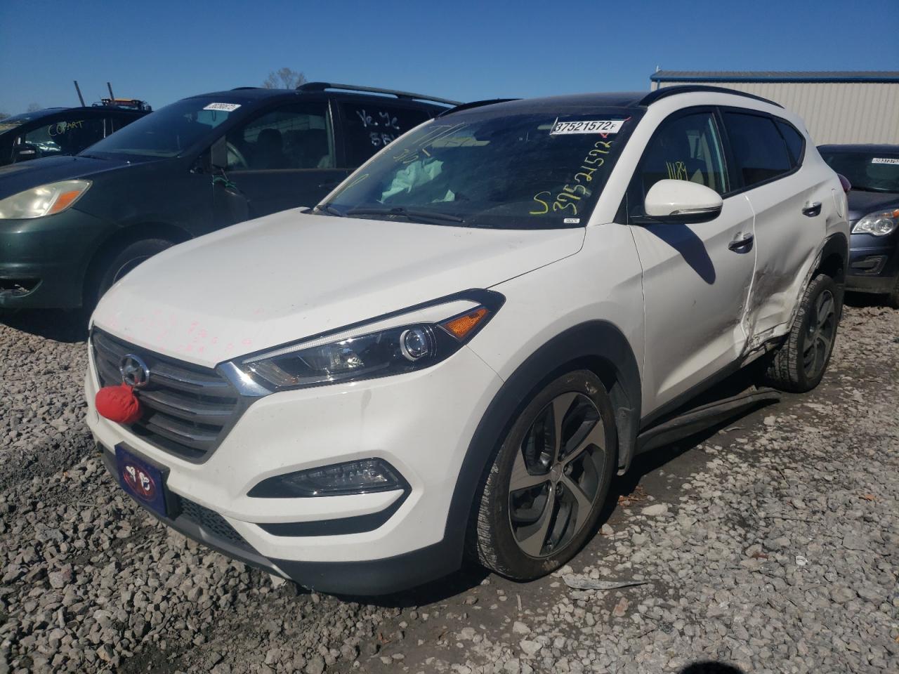 Photo 2 from auction – 2016 HYUNDAI TUCSON LIM with VIN KM8J33A28GU256138