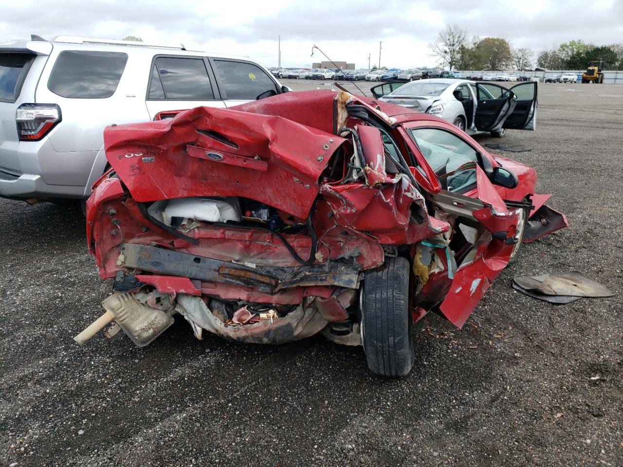 Photo 4 from auction – 2005 FORD FOCUS ZX4 with VIN 1FAFP34N45W196936