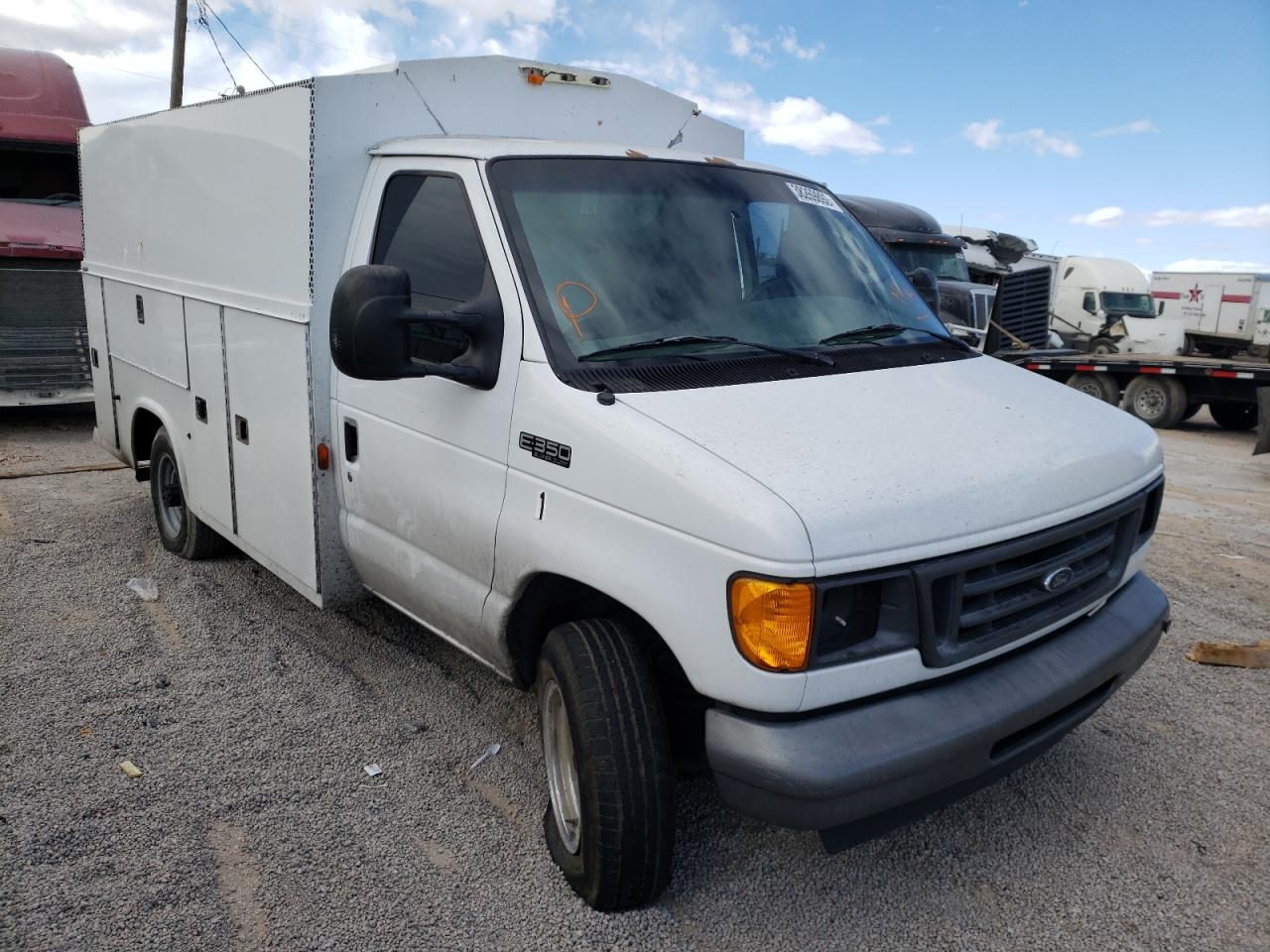 FORD ECONO E350 2005 with VIN 1FDSE35L95HB08491 - Photo from auction