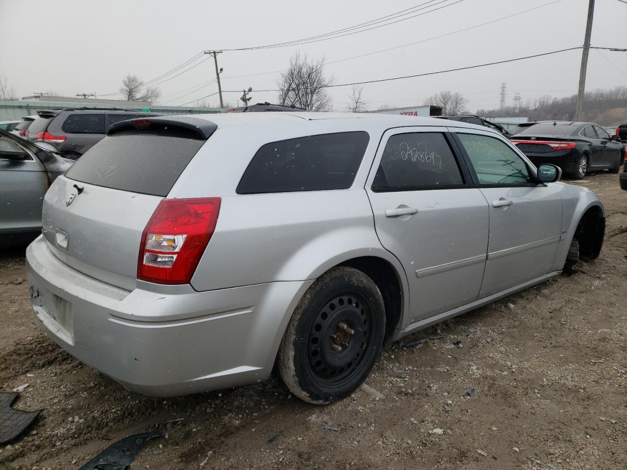 Photo 4 from auction – 2005 DODGE MAGNUM with VIN 2D8GV58215H550704