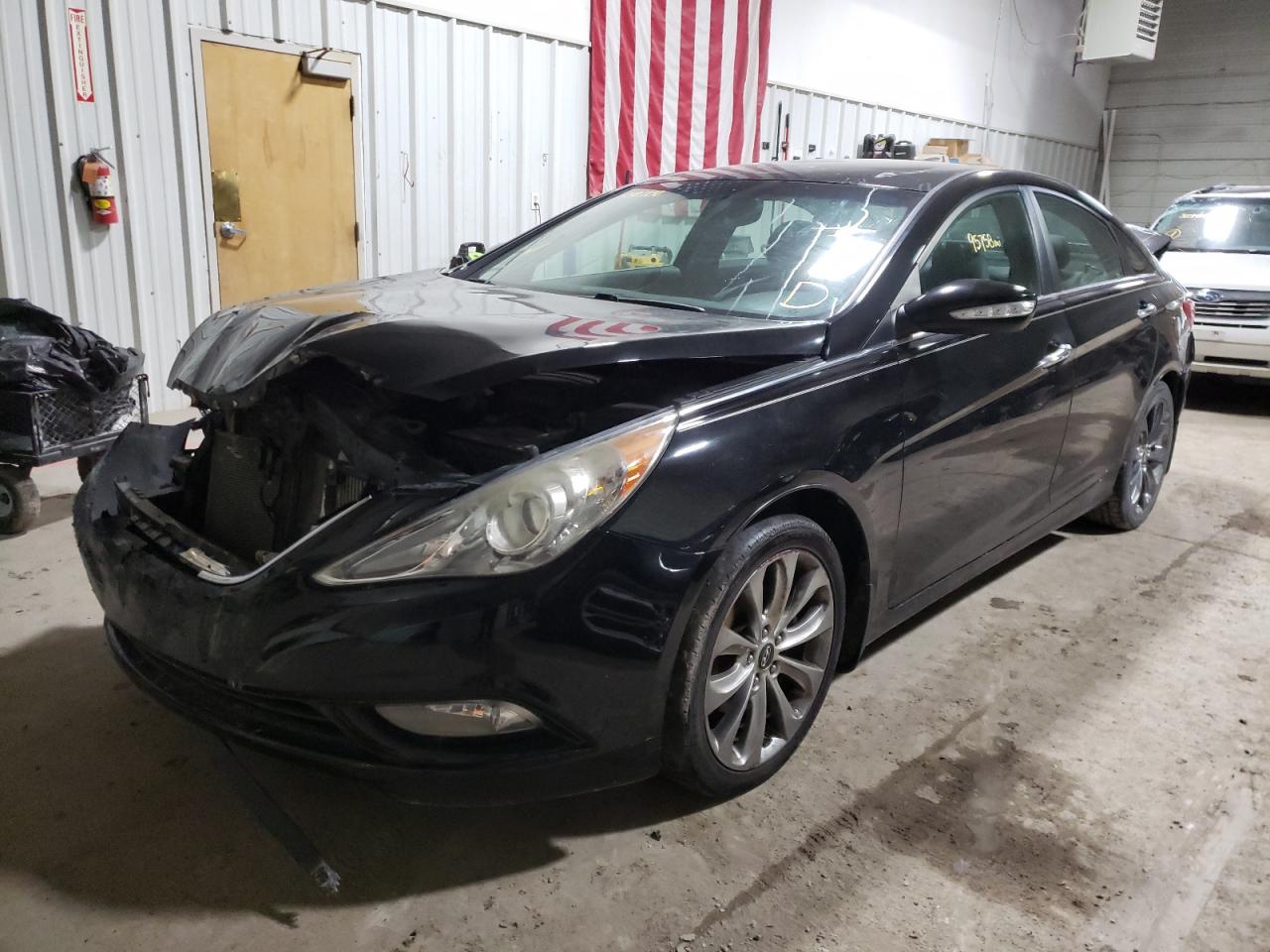 Photo 2 from auction – 2011 HYUNDAI SONATA SE with VIN 5NPEC4AB0BH176069