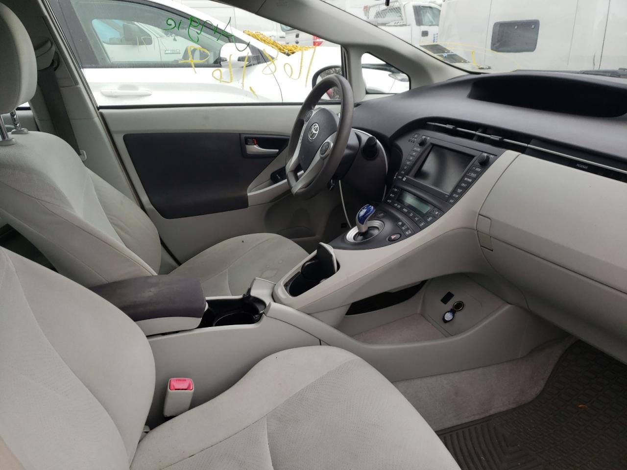 Photo 5 from auction – 2011 TOYOTA PRIUS with VIN JTDKN3DU3B1408496