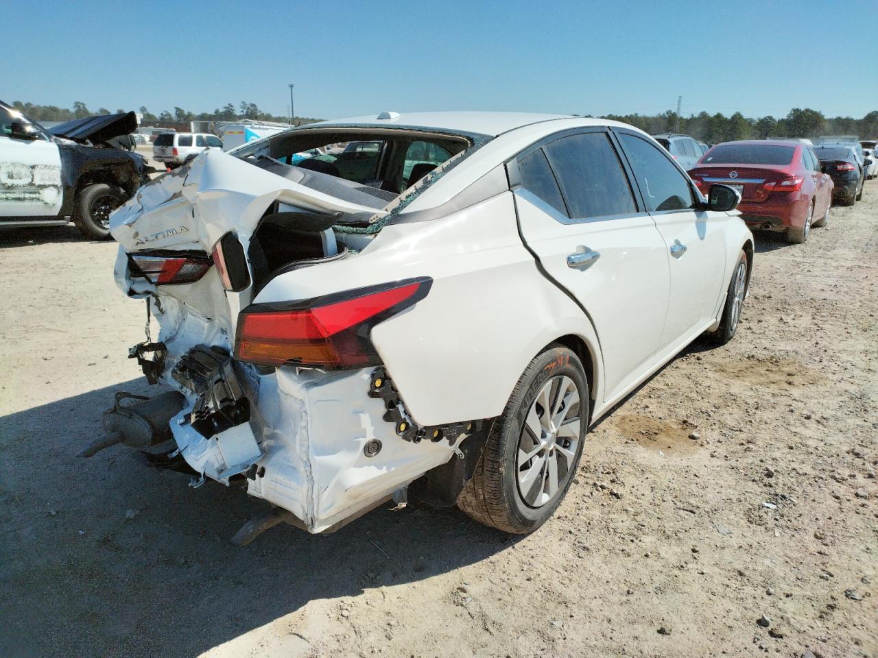 Photo 4 from auction – 2019 NISSAN ALTIMA S with VIN 1N4BL4BV8KN325202
