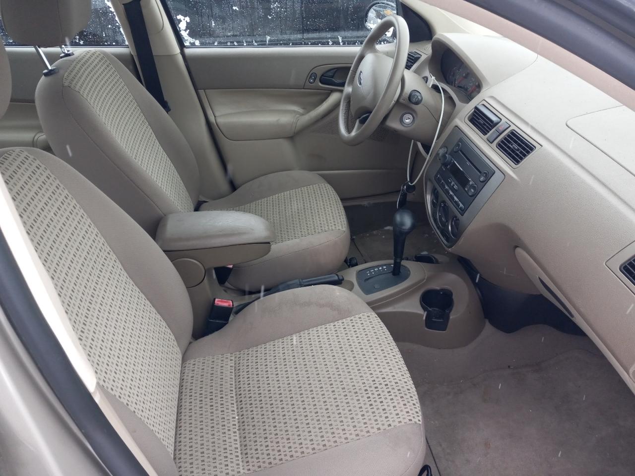 Photo 5 from auction – 2007 FORD FOCUS ZX4 with VIN 1FAFP34N97W356439