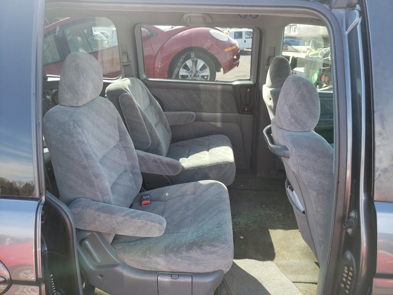 Photo 6 from auction – 2004 HONDA ODYSSEY EX with VIN 5FNRL186X4B082193