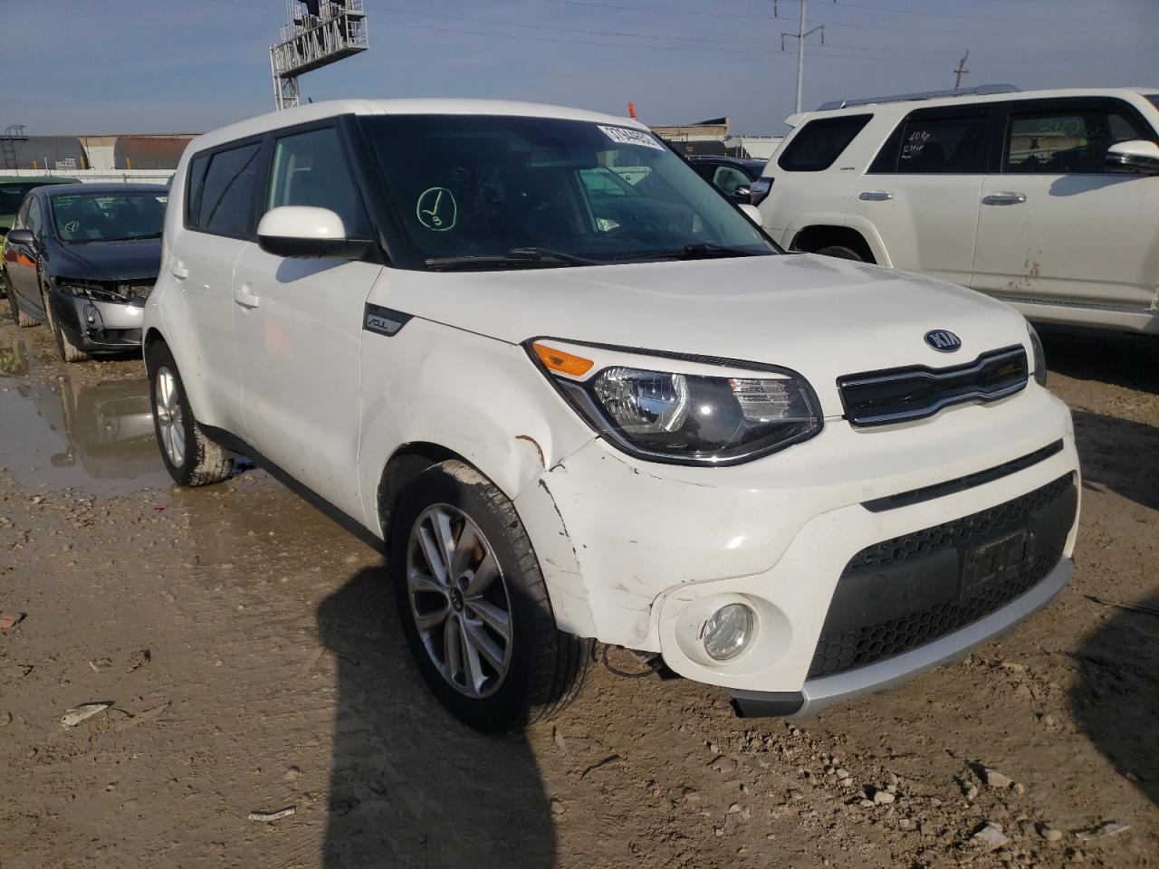 KIA SOUL + 2017 with VIN KNDJP3A59H7478089 - Photo from auction