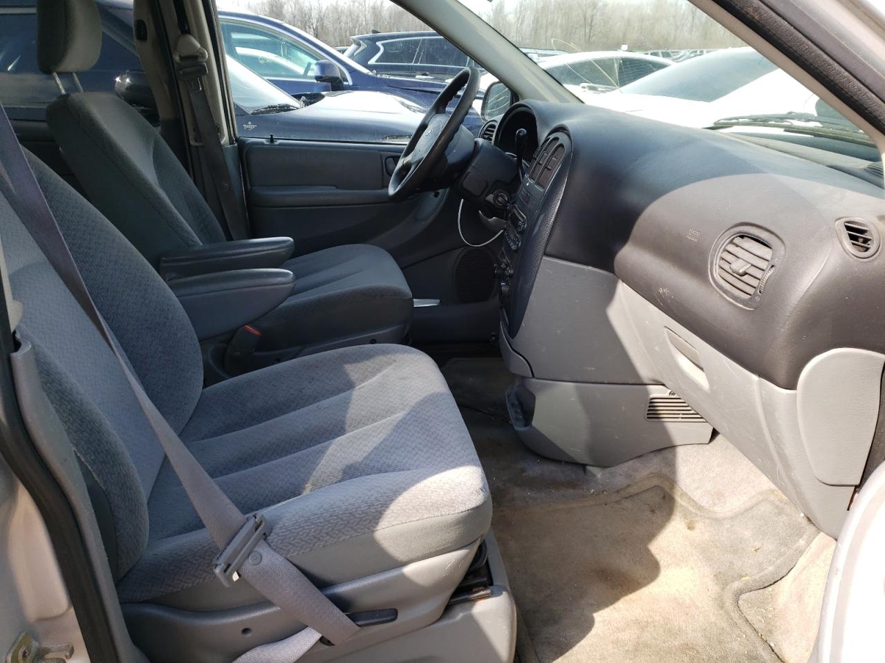 Photo 5 from auction – 2006 DODGE CARAVAN SX with VIN 1D4GP45RX6B500076