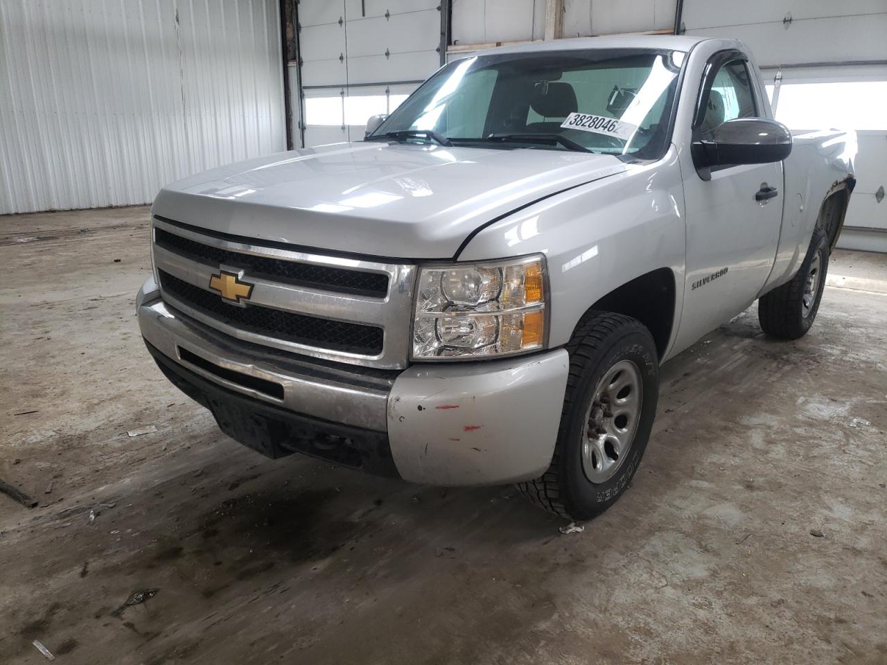 Photo 9 from auction – 2010 CHEVROLET SILVERADO with VIN 1GCPKPEA3AZ175195