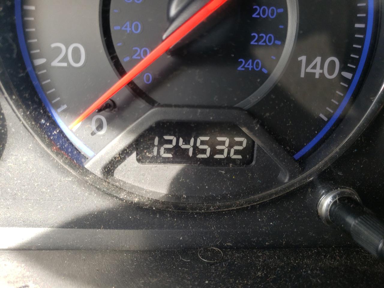 Photo 8 from auction – 2003 HONDA CIVIC LX with VIN 2HGES16563H613041