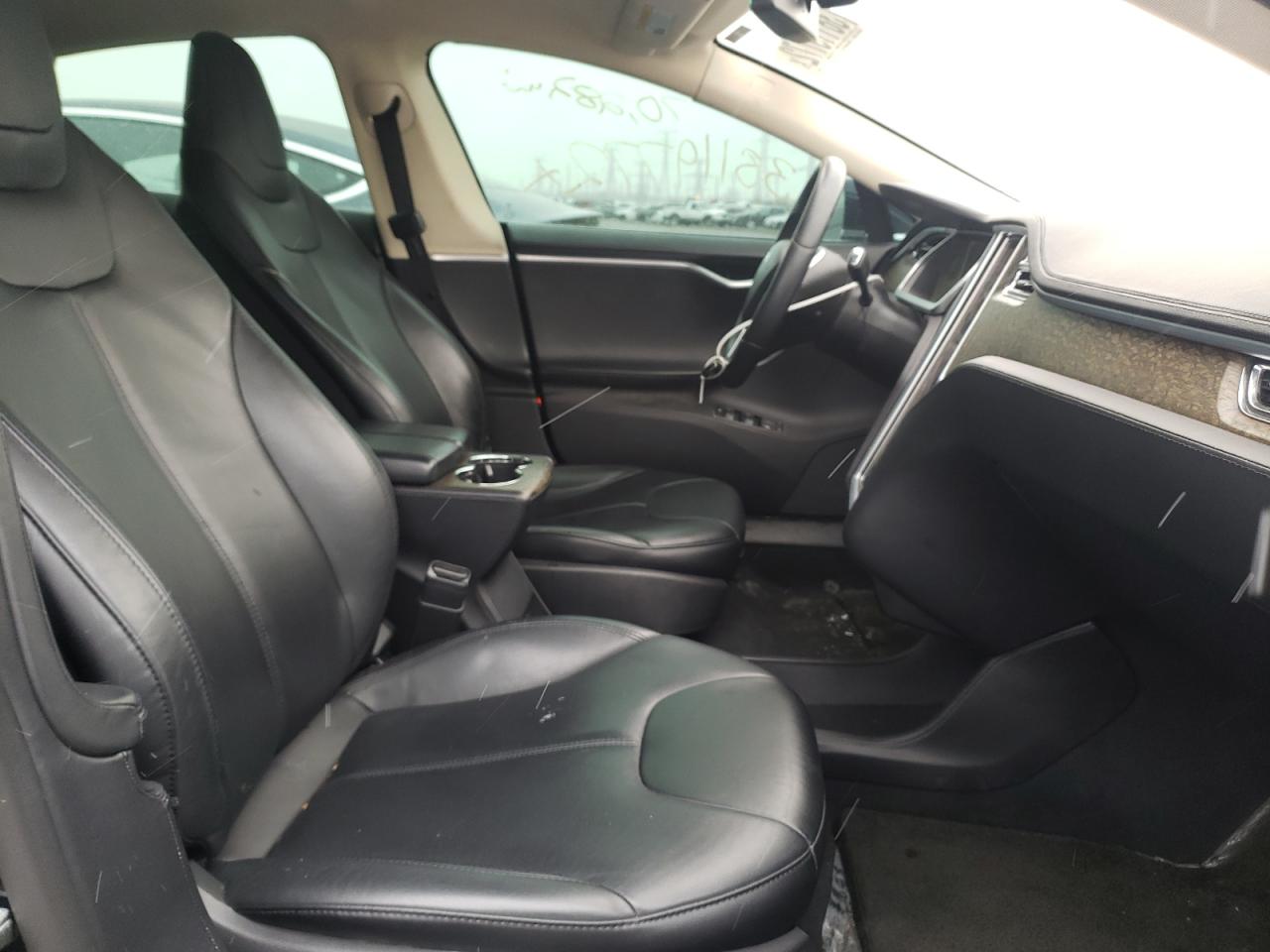 Photo 5 from auction – 2013 TESLA MODEL S with VIN 5YJSA1CG3DFP03779