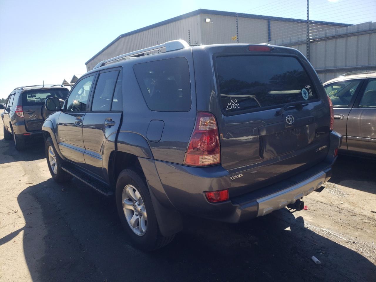 Photo 3 from auction – 2004 TOYOTA 4RUNNER SR with VIN JTEZU14R040034323