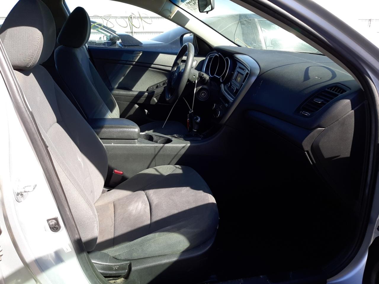 Photo 5 from auction – 2015 KIA OPTIMA LX with VIN 5XXGM4A74FG472425
