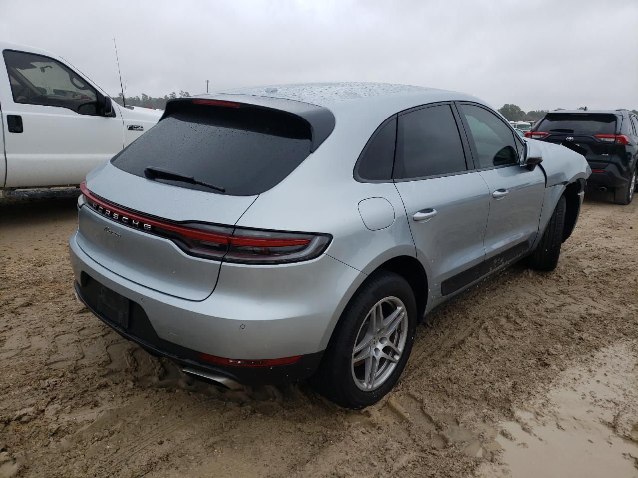 Photo 4 from auction – 2020 PORSCHE MACAN with VIN WP1AA2A56LLB10141