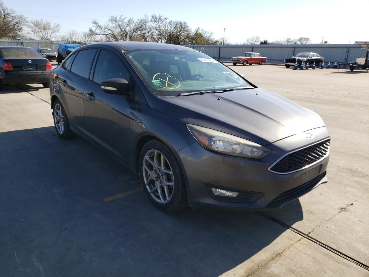 FORD FOCUS SE 2015 with VIN 1FADP3F27FL356952 - Photo from auction
