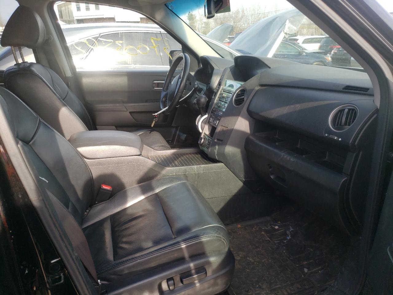 Photo 5 from auction – 2011 HONDA PILOT with VIN 5FNYF4H96BB027428