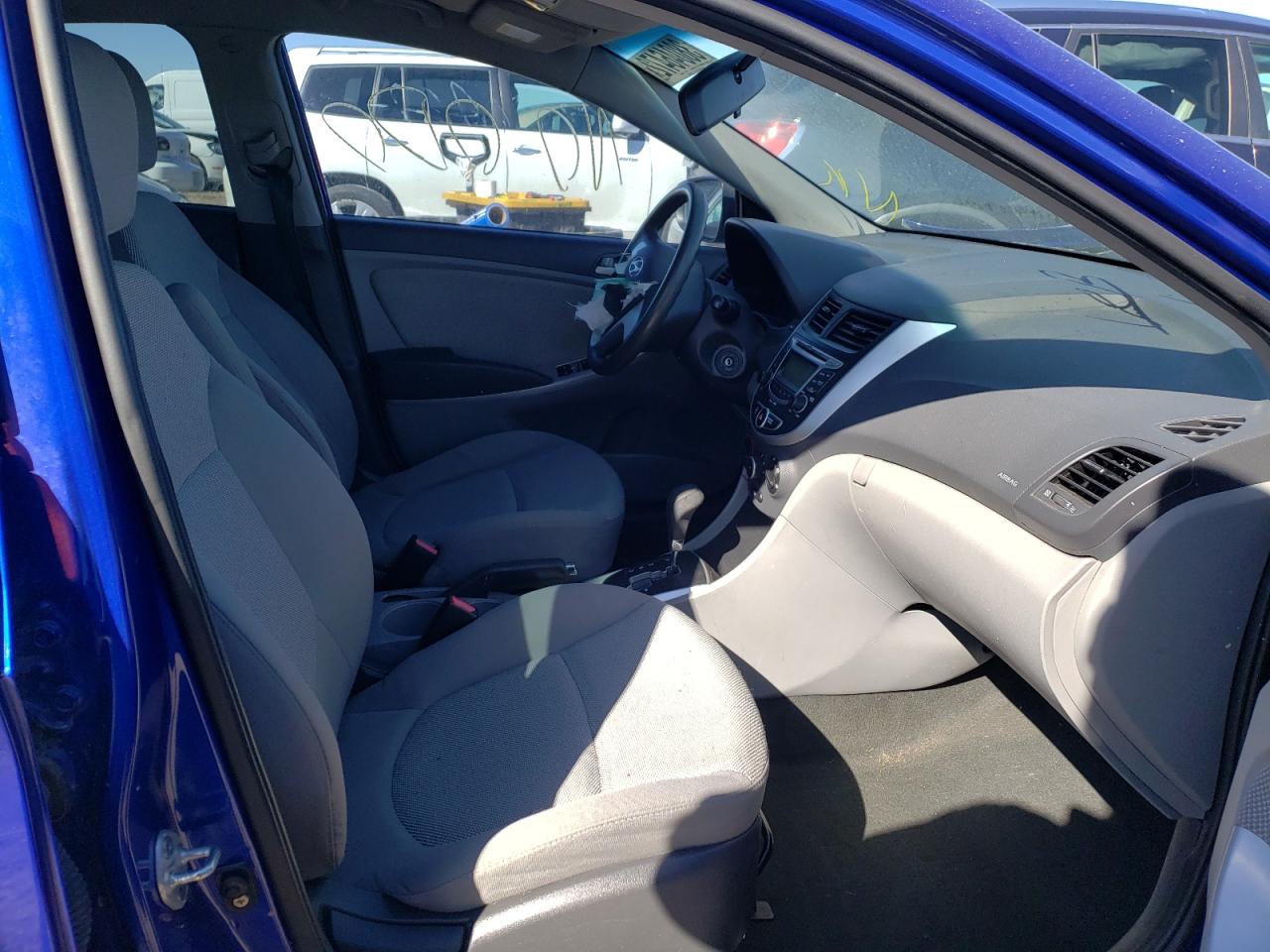 Photo 5 from auction – 2012 HYUNDAI ACCENT GLS with VIN KMHCT4AE9CU148680