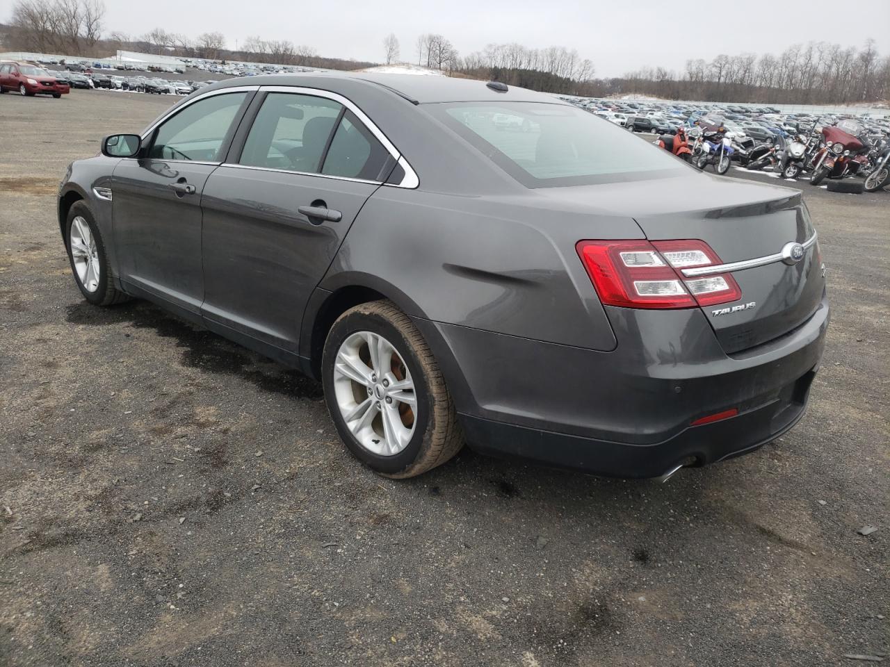 Photo 3 from auction – 2017 FORD TAURUS SEL with VIN 1FAHP2E80HG146531