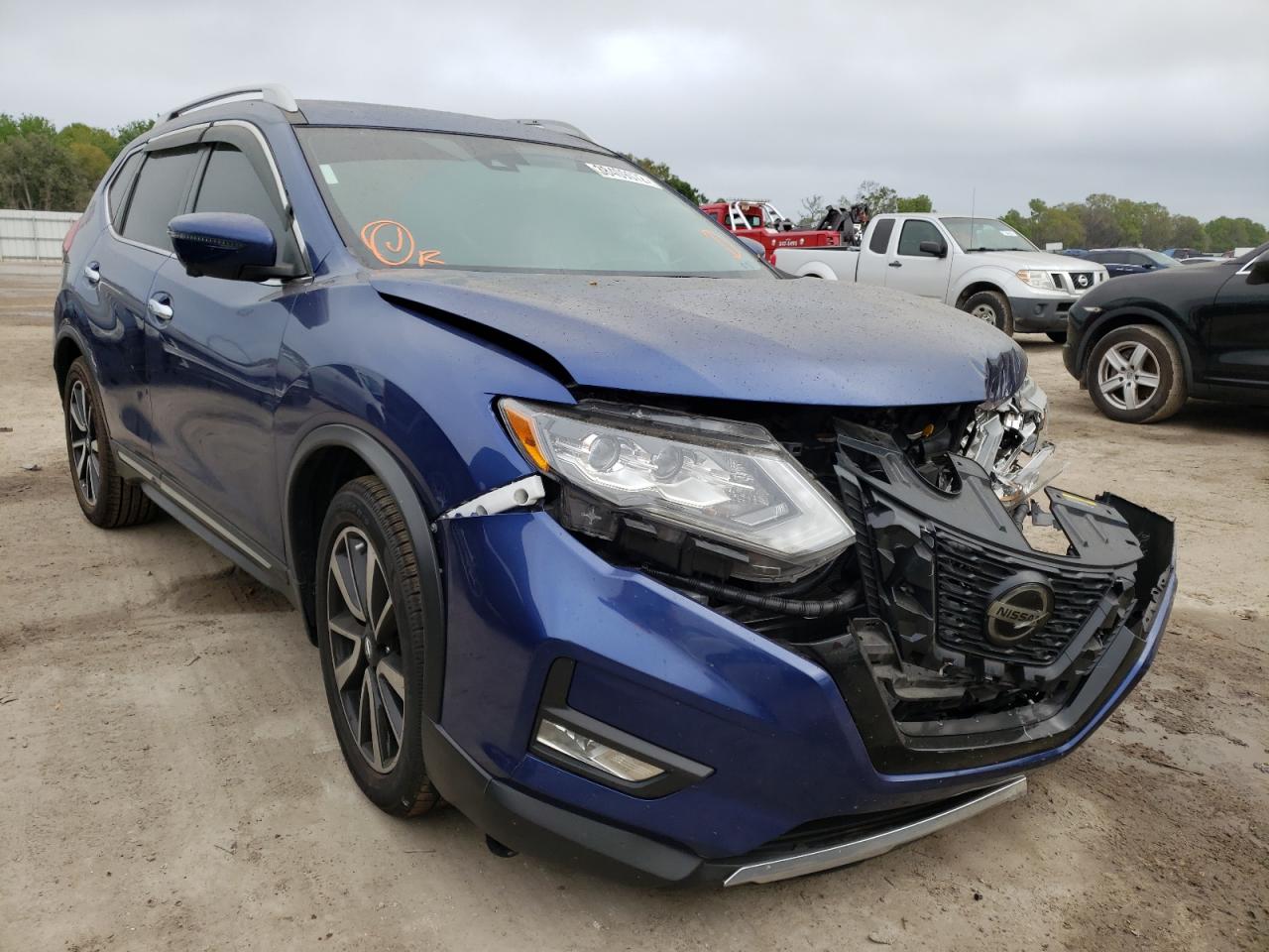 NISSAN ROGUE S 2019 with VIN 5N1AT2MT5KC813231 - Photo from auction