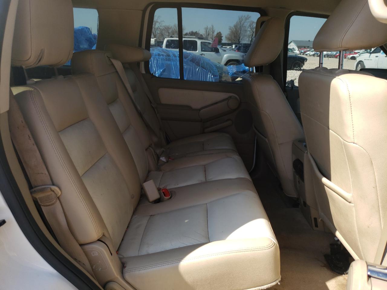 Photo 6 from auction – 2009 FORD EXPLORER L with VIN 1FMEU75869UA24242