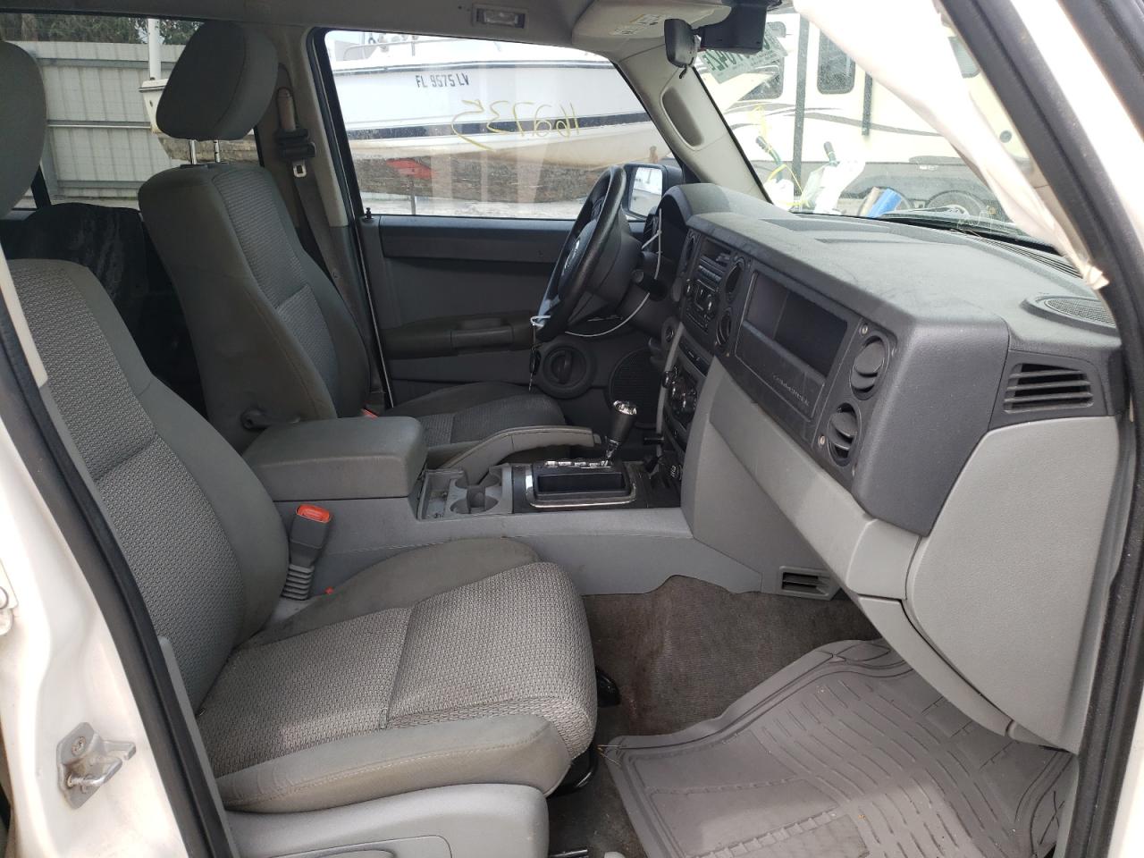 Photo 18 from auction – 2007 JEEP COMMANDER with VIN 1J8HH48N27C673716
