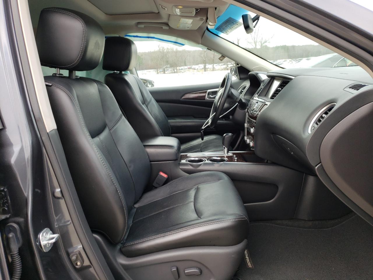 Photo 5 from auction – 2014 NISSAN PATHFINDER with VIN 5N1AR2MN7EC667032