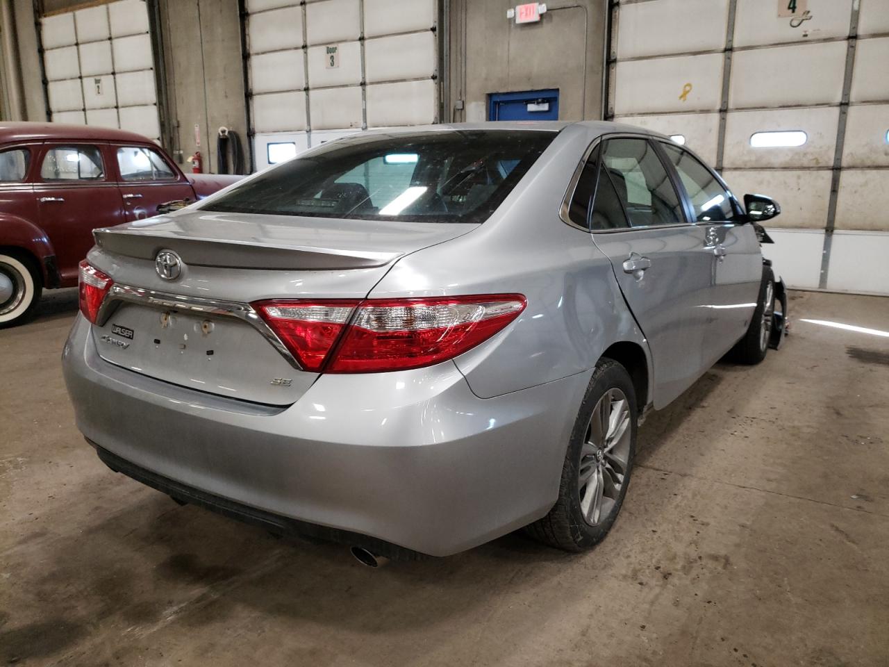 Photo 4 from auction – 2016 TOYOTA CAMRY with VIN 4T1BF1FK6GU590306