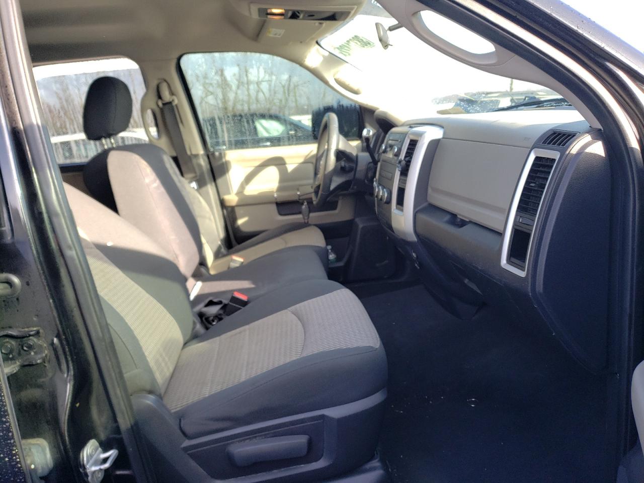 Photo 5 from auction – 2011 DODGE RAM 1500 with VIN 1D7RV1GT7BS613275