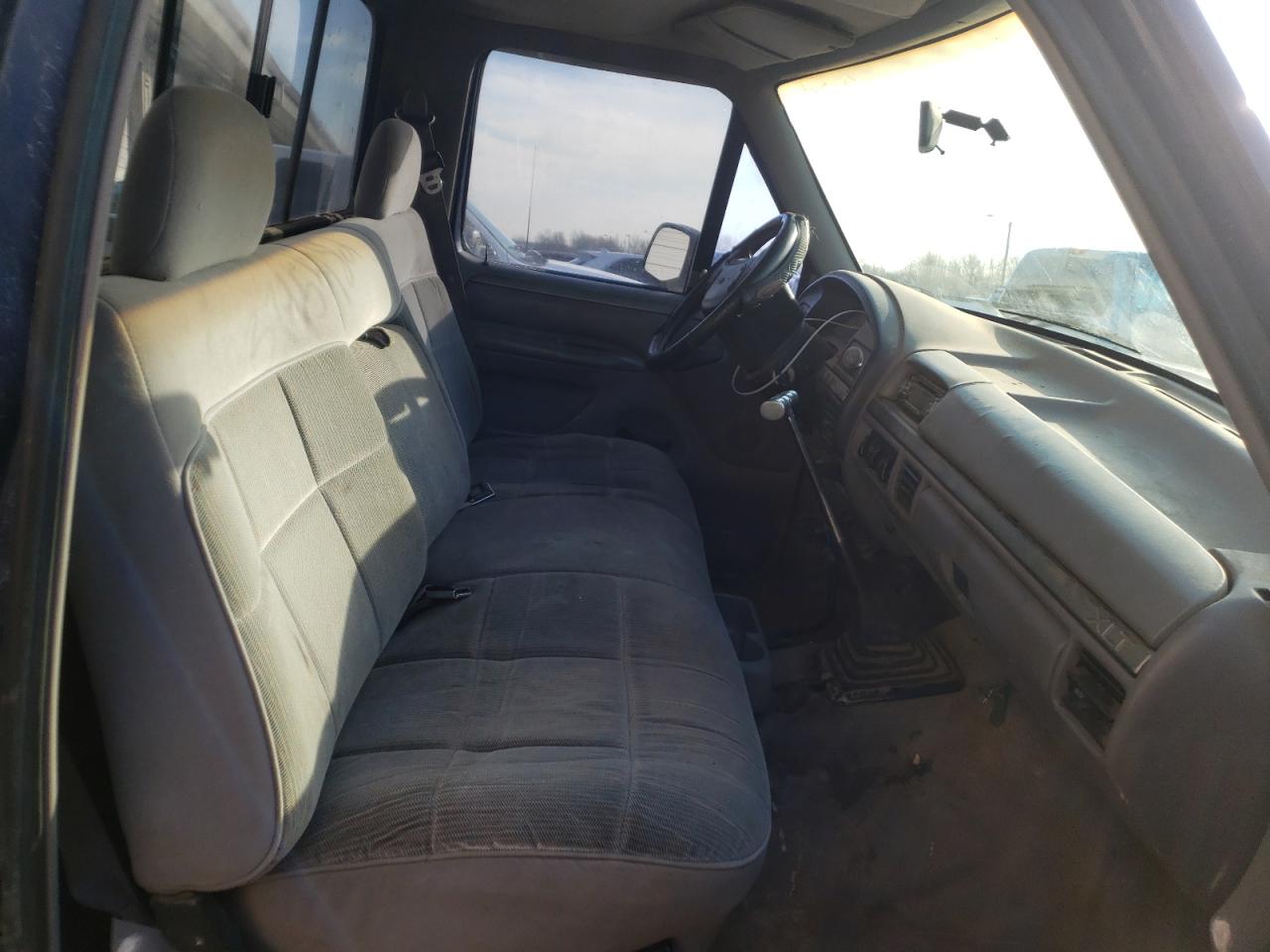 Photo 6 from auction – 1995 FORD F250 with VIN 2FTHF26G8SCA31459