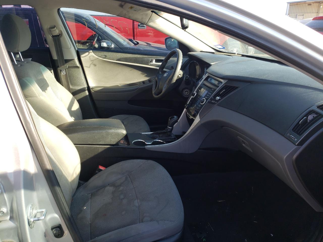 Photo 5 from auction – 2013 HYUNDAI SONATA GLS with VIN 5NPEB4ACXDH750143