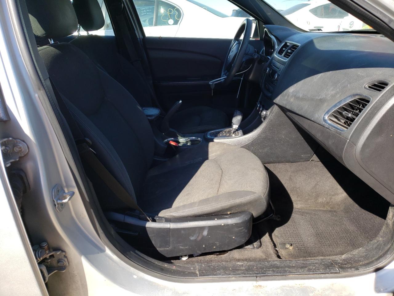 Photo 5 from auction – 2012 DODGE AVENGER SE with VIN 1C3CDZAB0CN285414