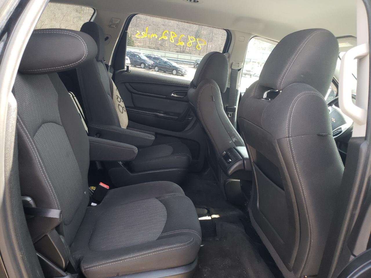 Photo 6 from auction – 2017 CHEVROLET TRAVERSE L with VIN 1GNKVHKD8HJ170452