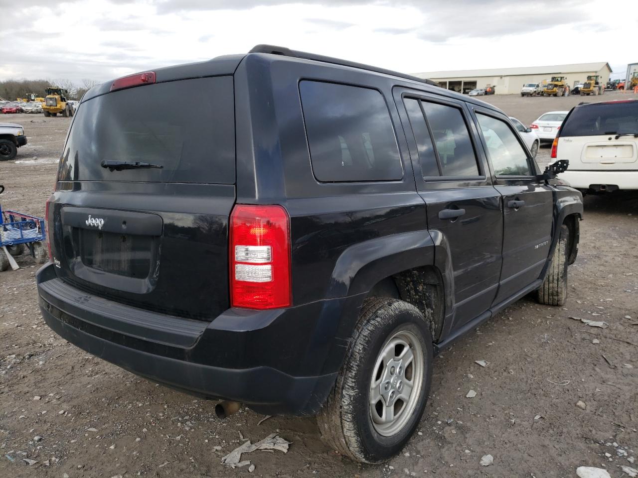 Photo 4 from auction – 2017 JEEP PATRIOT SP with VIN 1C4NJPBA9HD211588