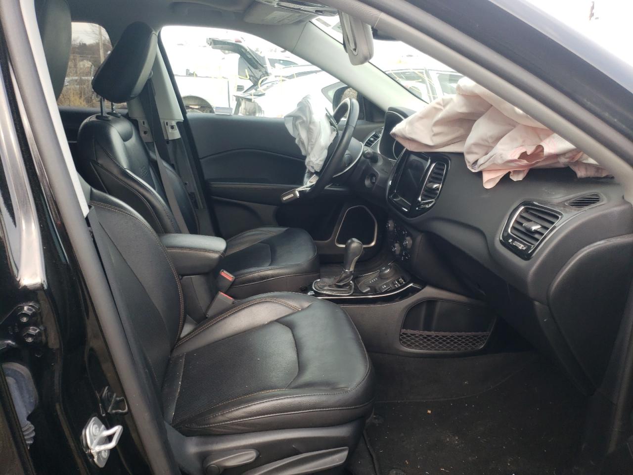 Photo 5 from auction – 2018 JEEP COMPASS LI with VIN 3C4NJDCB3JT290875