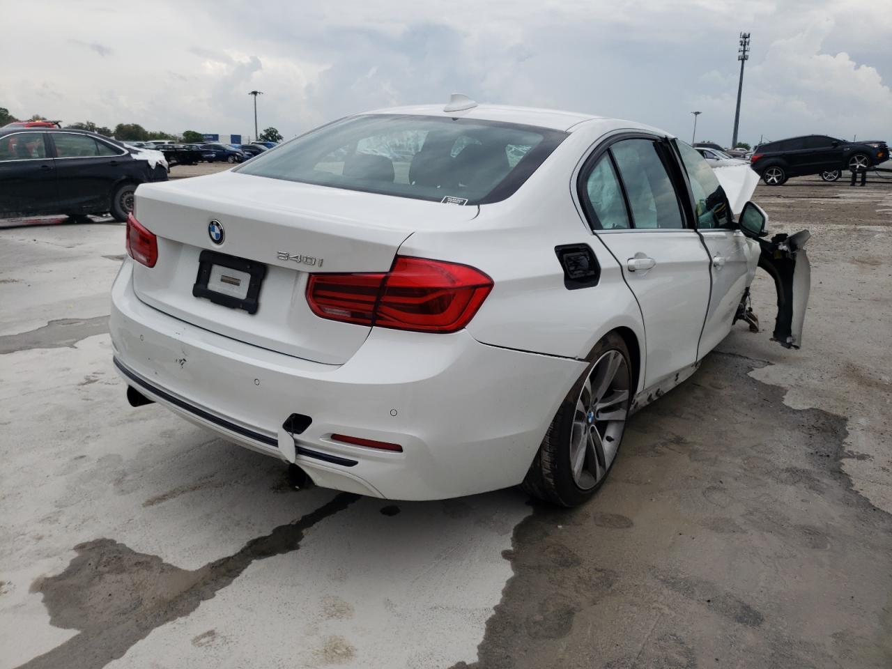Photo 4 from auction – 2016 BMW 340 I with VIN WBA8B3G53GNT92871