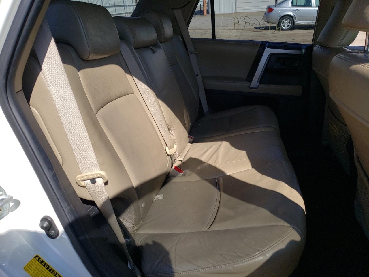 Photo 6 from auction – 2011 TOYOTA 4RUNNER SR with VIN JTEBU5JR9B5035080