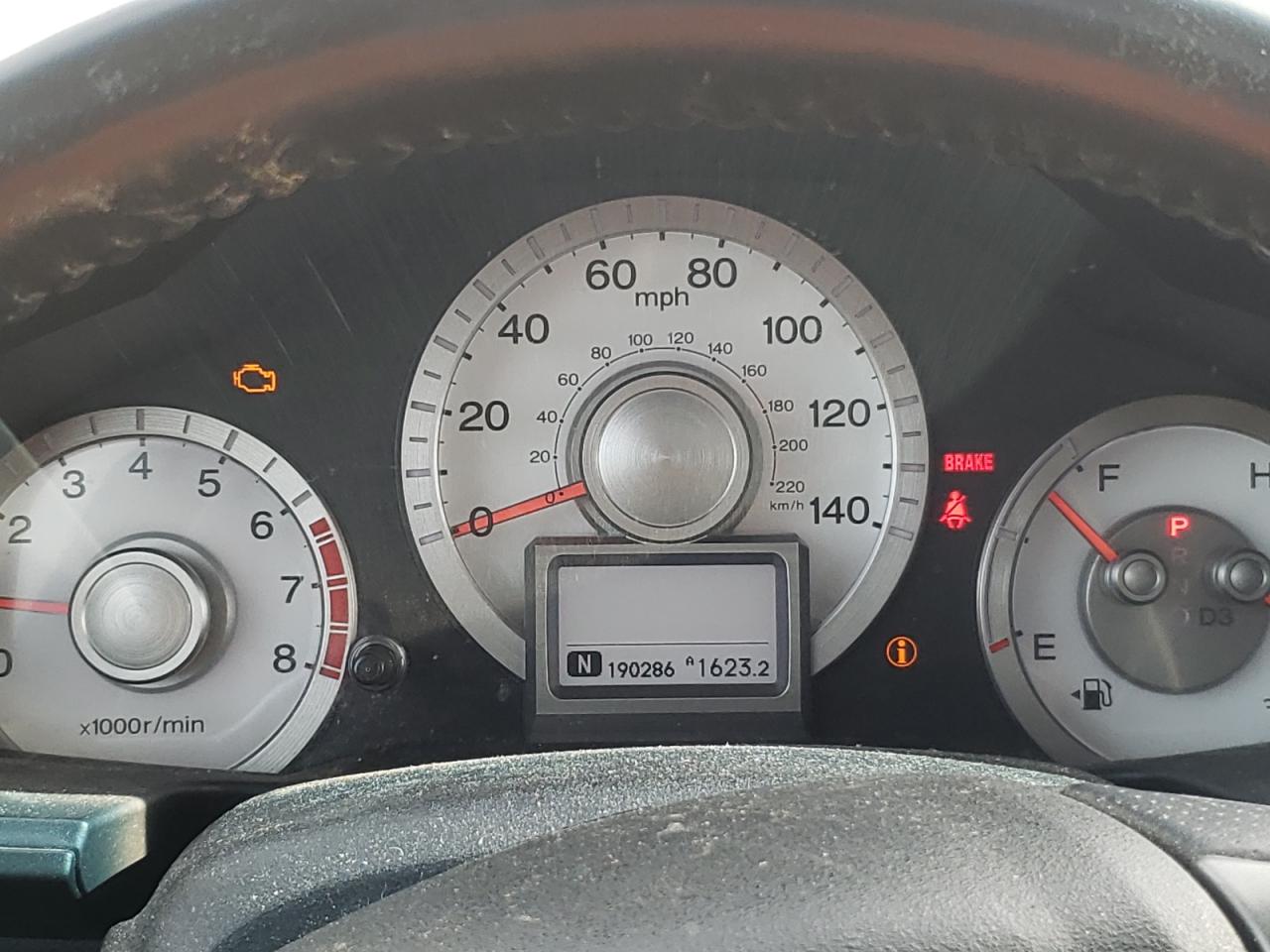 Photo 8 from auction – 2011 HONDA PILOT with VIN 5FNYF4H96BB027428