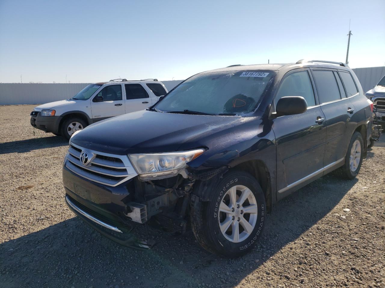 Photo 2 from auction – 2011 TOYOTA HIGHLANDER with VIN 5TDBK3EH9BS059809