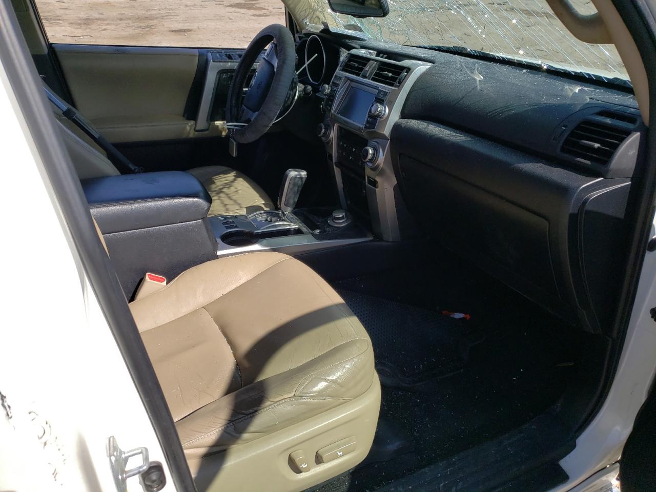 Photo 5 from auction – 2011 TOYOTA 4RUNNER SR with VIN JTEBU5JR9B5035080
