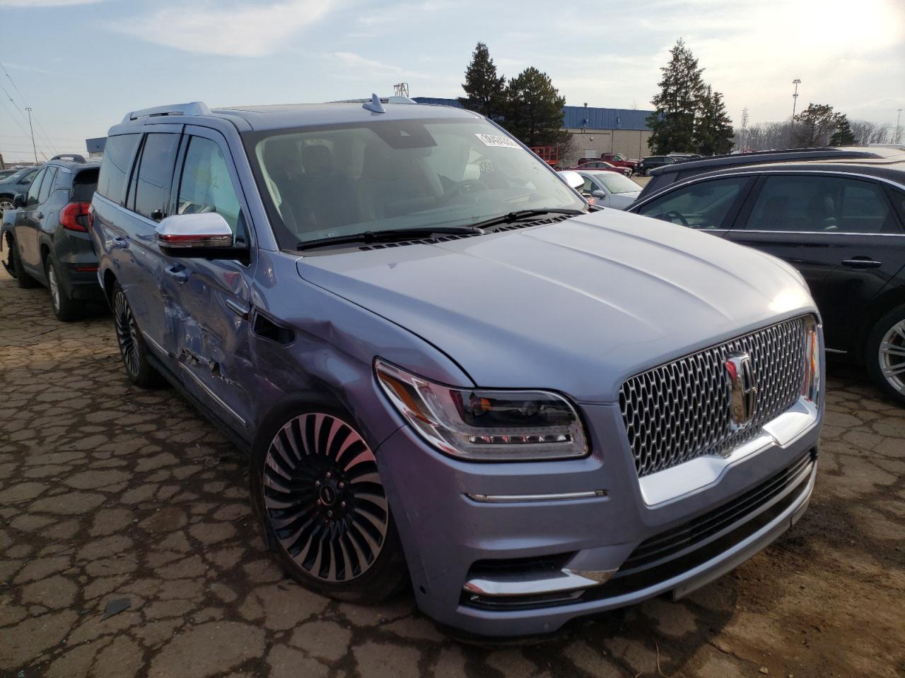 Photo 1 from auction – 2021 LINCOLN NAVIGATOR with VIN 5LMJJ2TTXMEL05929