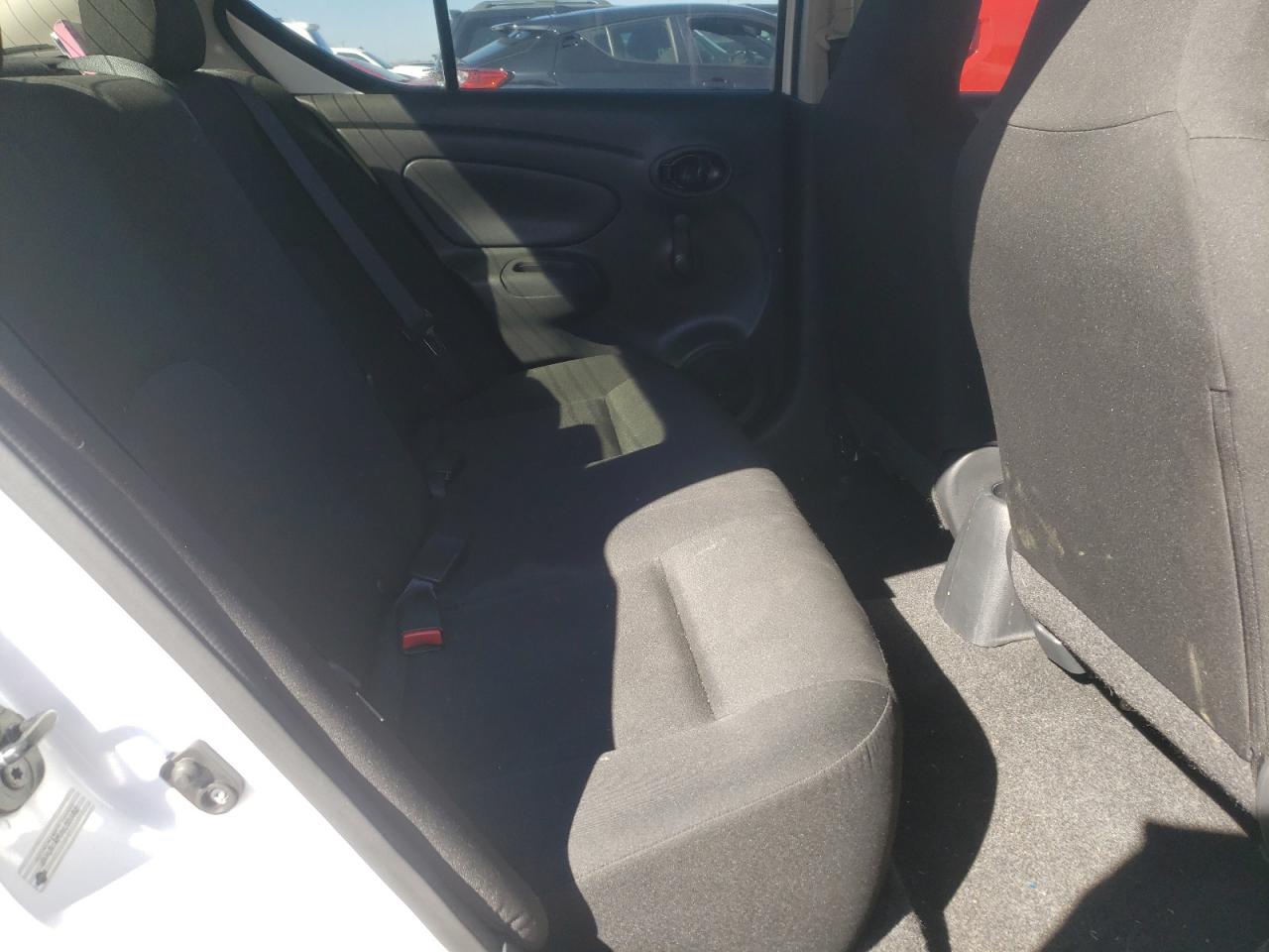 Photo 6 from auction – 2016 NISSAN VERSA S with VIN 3N1CN7AP0GL880068
