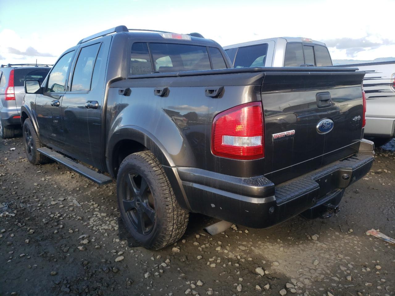 Photo 3 from auction – 2008 FORD EXPLORER S with VIN 1FMEU53888UA61900