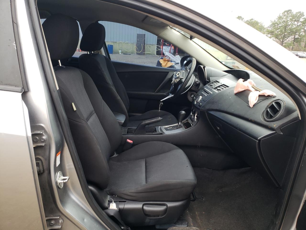 Photo 5 from auction – 2010 MAZDA 3 I with VIN JM1BL1SF8A1219971