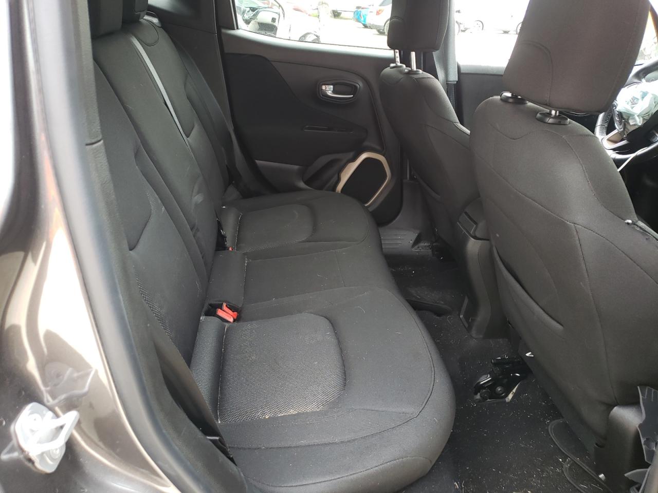 Photo 6 from auction – 2017 JEEP RENEGADE L with VIN ZACCJABB2HPE68509