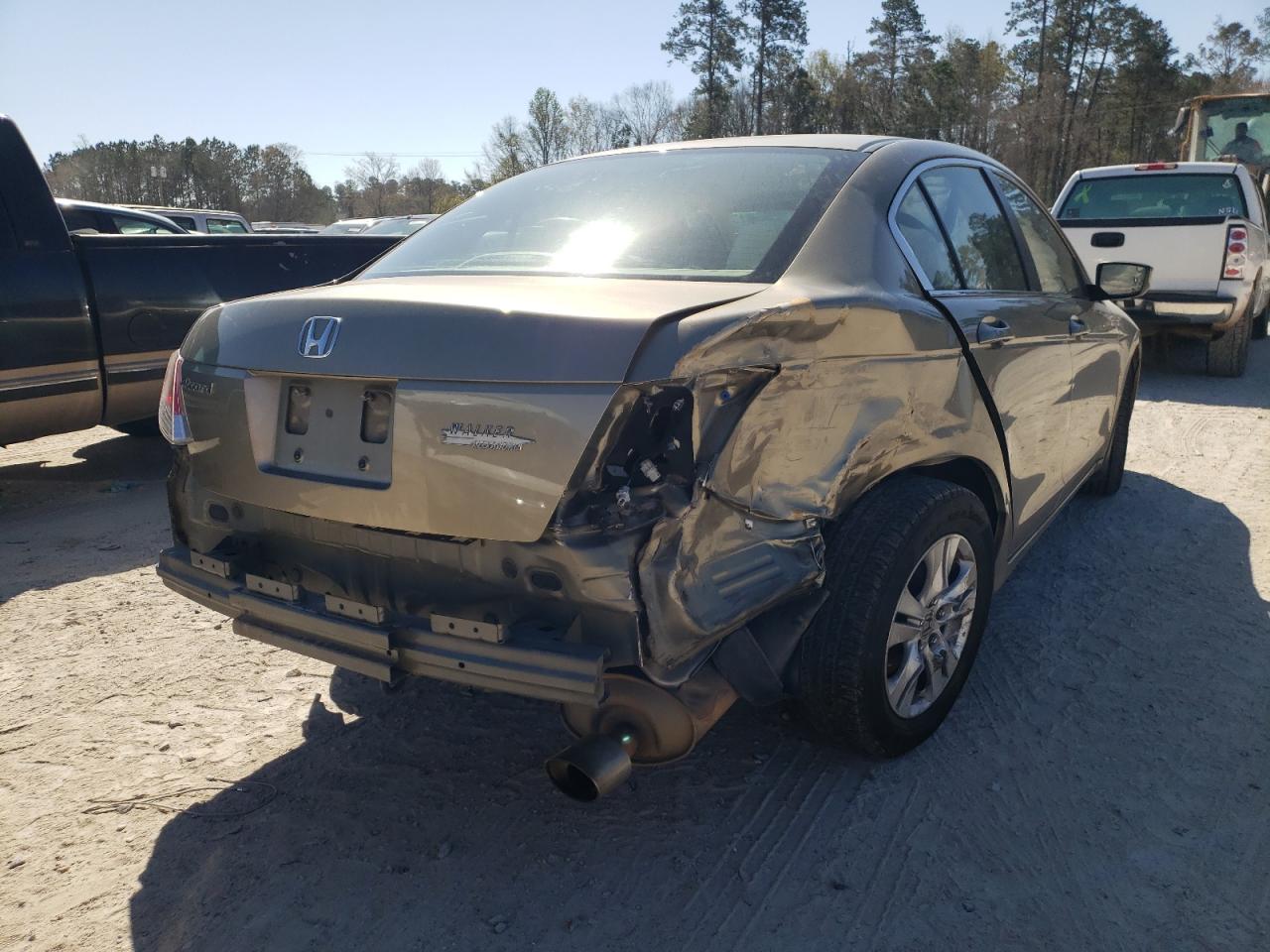 Photo 4 from auction – 2010 HONDA ACCORD LXP with VIN 1HGCP2F44AA050458